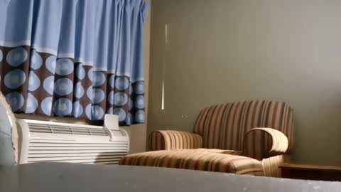 Snapshot of alonpra14 chatting on 08-01-26, 02:33 alonpra14 online show from 08-01-26, 02:33