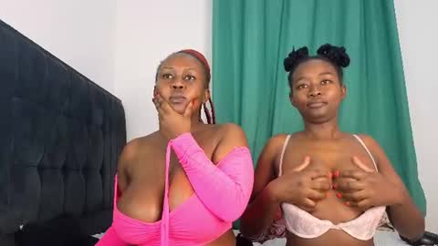 Snapshot of alotta_titties chatting on 06-18-26, 10:03 alotta_titties online show from 06-18-26, 10:03