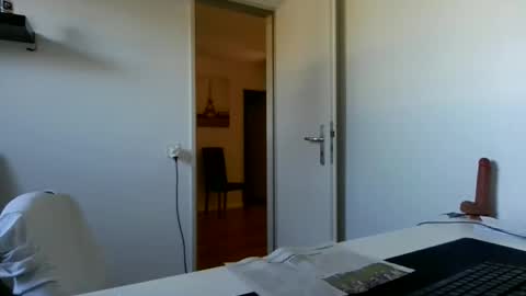 Snapshot of alphah_hunk chatting on 04-25-26, 02:25 alphah_hunk online show from 04-25-26, 02:25