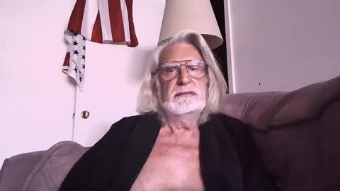 AlphaUniform online show from 09-17-25, 06:20