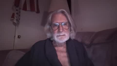 AlphaUniform online show from 01-07-26, 05:54