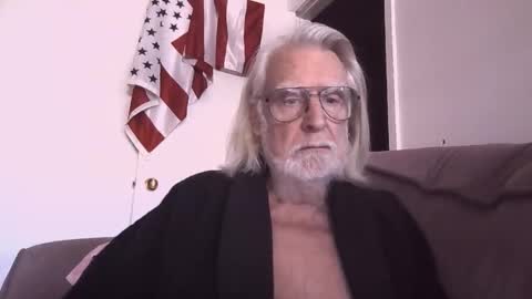 AlphaUniform online show from 02-24-26, 03:32