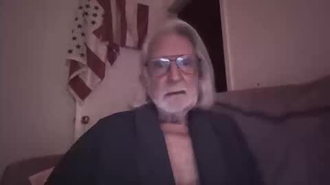 AlphaUniform online show from 03-11-26, 11:27