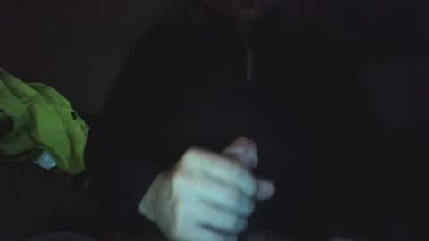 Snapshot of alrichough4 chatting on 12-31-24, 02:03 Alric online show from 12-31-24, 02:03