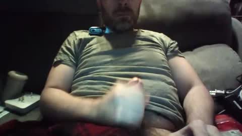 Snapshot of alrichough4 chatting on 01-19-25, 11:32 Alric online show from 01-19-25, 11:32