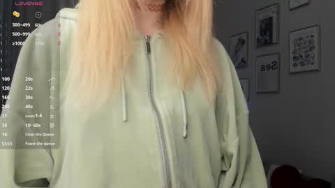 Betty online show from 11-21-25, 06:01