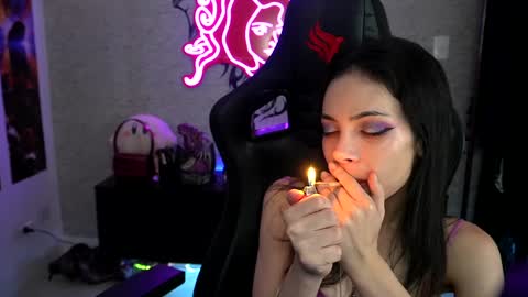 Snapshot of altsofie chatting on 12-15-24, 06:29 Sofie Kimino online show from 12-15-24, 06:29