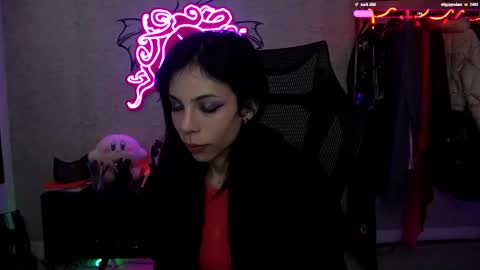 Snapshot of altsofie chatting on 01-01-25, 10:21 Sofie Kimino online show from 01-01-25, 10:21