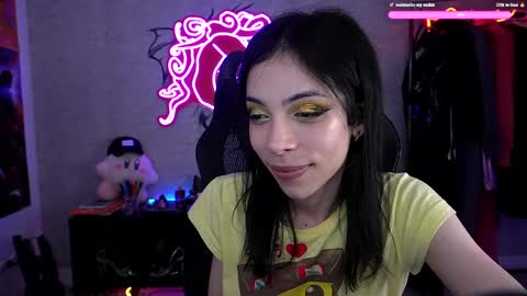 Snapshot of altsofie chatting on 01-05-25, 04:47 Sofie Kimino online show from 01-05-25, 04:47