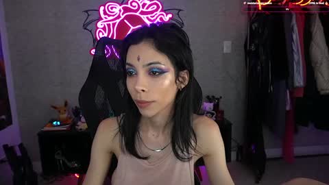 Snapshot of altsofie chatting on 01-08-25, 04:23 Sofie Kimino online show from 01-08-25, 04:23