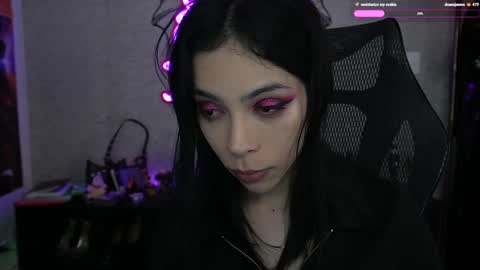 Snapshot of altsofie chatting on 01-16-25, 03:23 Sofie Kimino online show from 01-16-25, 03:23