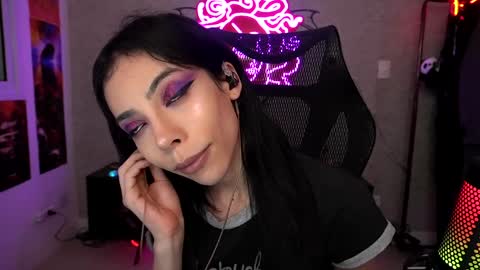 Snapshot of altsofie chatting on 02-09-25, 02:17 Sofie Kimino online show from 02-09-25, 02:17