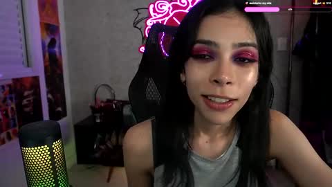 Snapshot of altsofie chatting on 03-06-25, 04:08 Sofie Kimino online show from 03-06-25, 04:08