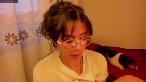 Snapshot of aluna_0310 chatting on 12-16-24, 10:56 . . online show from 12-16-24, 10:56