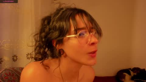 Snapshot of aluna_0310 chatting on 12-19-24, 11:14 . . online show from 12-19-24, 11:14