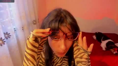 Snapshot of aluna_0310 chatting on 02-10-25, 11:02 . . online show from 02-10-25, 11:02