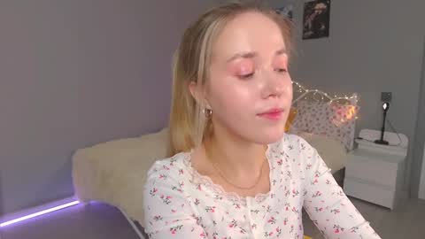 Amelia NEXT STREAM  online show from 01-15-25, 05:15