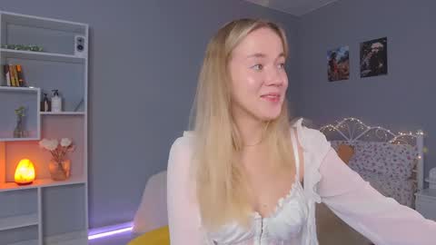 Amelia NEXT STREAM  online show from 02-02-25, 01:52