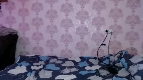 Snapshot of alya764770 chatting on 06-10-26, 04:45 alya764770 online show from 06-10-26, 04:45