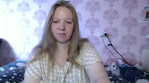 alya764770 online show from 07-05-26, 05:47