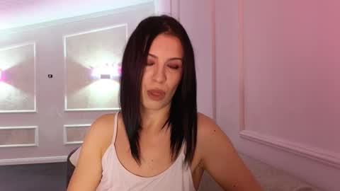 alyarei online show from 11-30-25, 06:12