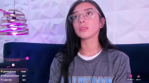 Snapshot of alys_molly chatting on 02-03-25, 02:24 sopie online show from 02-03-25, 02:24