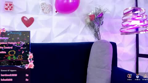 Snapshot of alys_molly chatting on 02-15-25, 06:12 sopie online show from 02-15-25, 06:12