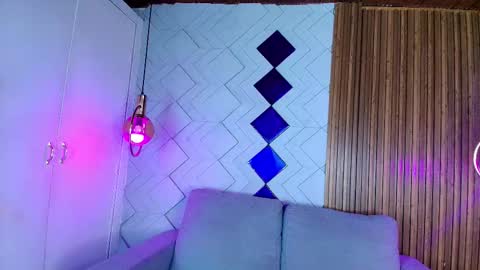 Snapshot of alys_molly chatting on 10-04-25, 07:01 sopie online show from 10-04-25, 07:01