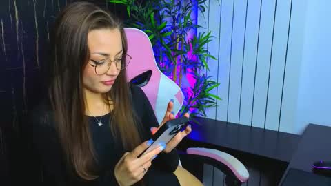 Alyse online show from 09-08-25, 09:47