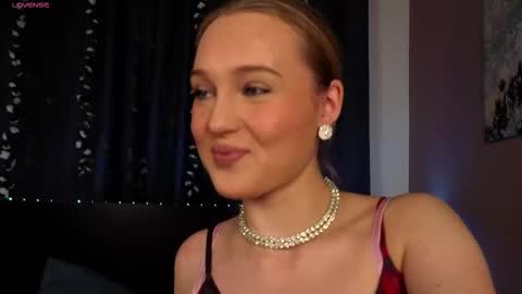 Vanessa online show from 10-10-25, 06:07