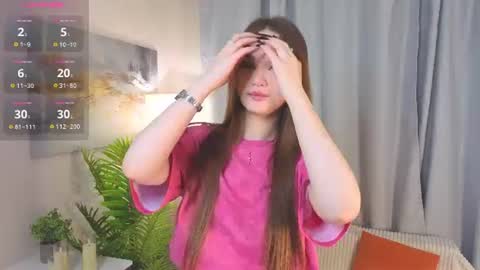 Snapshot of alyshaplescia chatting on 06-13-26, 04:05 Mona online show from 06-13-26, 04:05