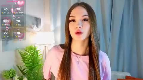 Snapshot of alyshaplescia chatting on 07-11-26, 04:10 Mona online show from 07-11-26, 04:10