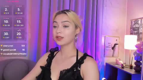 Snapshot of alysiasun chatting on 07-14-26, 06:35 Alysia online show from 07-14-26, 06:35