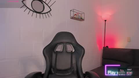 Alyson online show from 04-09-26, 01:05