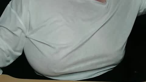 Alyss Skye online show from 10-21-25, 01:17