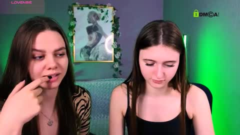 alyssamoan online show from 11-29-25, 11:35