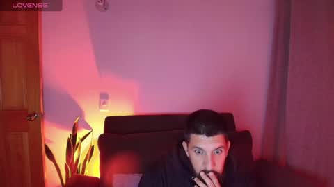 Snapshot of alyssia_wolds_1 chatting on 07-06-26, 02:41 alyssia wolds online show from 07-06-26, 02:41