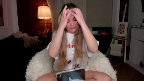 Alice online show from 12-01-25, 02:05