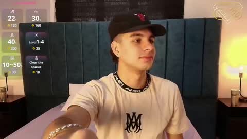 Amadeo Wild online show from 12-31-24, 03:42