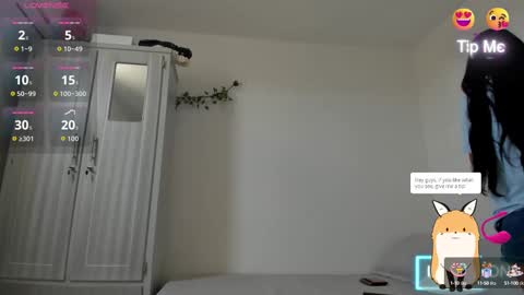 AMAIA online show from 09-18-25, 06:54