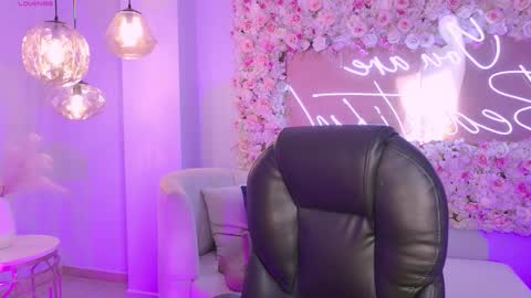 Amaia Haywood online show from 12-04-25, 06:34