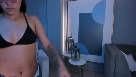 Amalia cruss online show from 11-17-25, 12:05