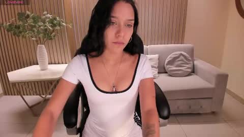 Snapshot of amalia_cruss chatting on 06-20-26, 08:00 Amalia cruss online show from 06-20-26, 08:00
