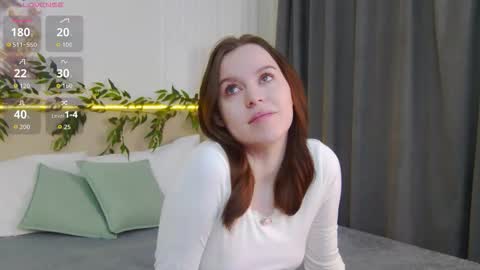 Amalia online show from 11-17-25, 01:06