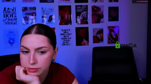 Snapshot of amalialowell chatting on 07-04-26, 07:20 Amalia online show from 07-04-26, 07:20