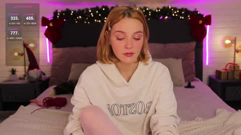 Amanda  fox online show from 12-06-24, 06:06