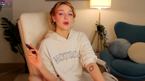 Amanda  fox online show from 02-08-25, 01:33