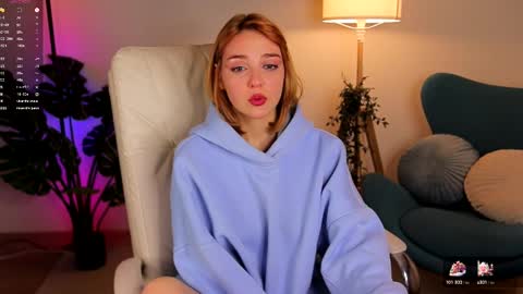 Amanda  fox online show from 02-10-25, 10:19