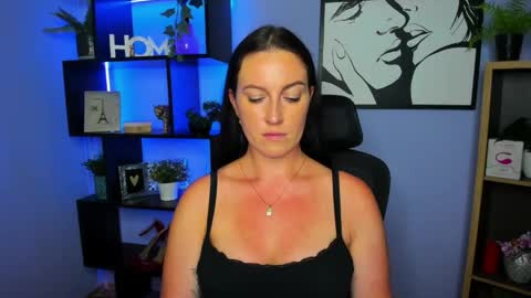 Snapshot of amanda_burn chatting on 05-14-26, 01:29 Amanda online show from 05-14-26, 01:29