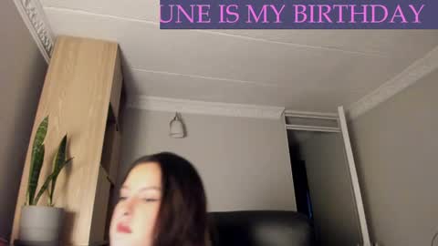 Snapshot of amanda_callum_ chatting on 06-05-26, 11:10 Katha online show from 06-05-26, 11:10